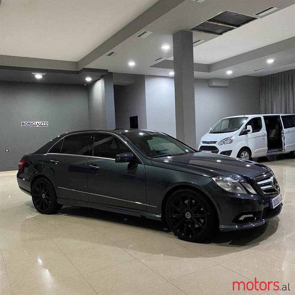 2010' Mercedes-Benz E 55 Amg photo #6