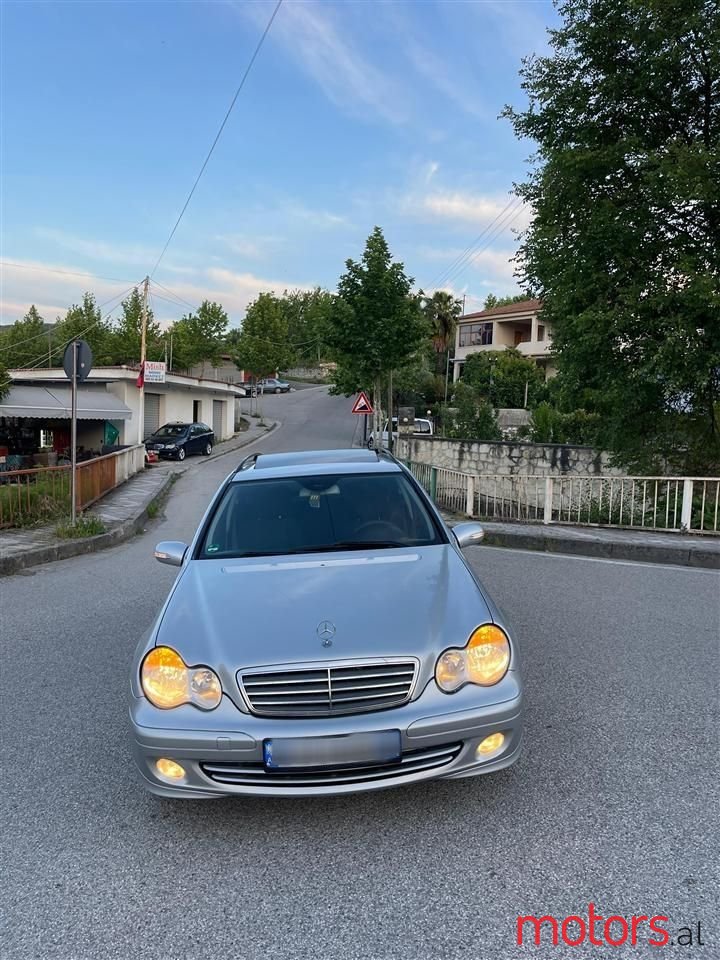 2005' Mercedes-Benz C 230 photo #5