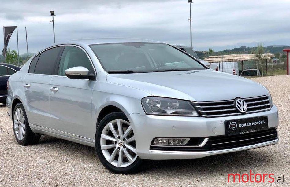 2012' Volkswagen Passat photo #1