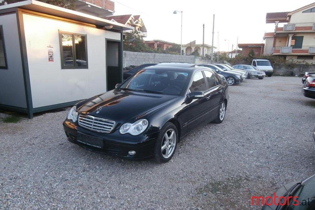 2006' Mercedes-Benz C 220 photo #2
