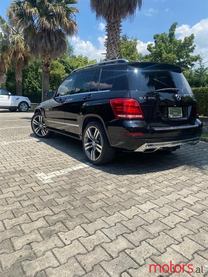 2015' Mercedes-Benz GLK 250 photo #5