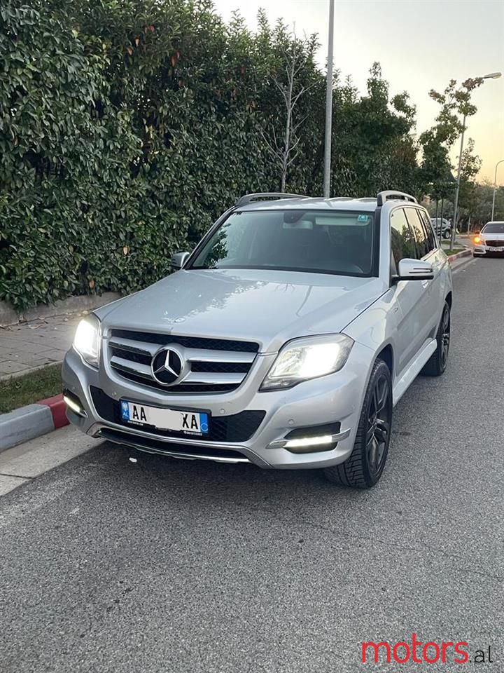 2009' Mercedes-Benz CLK 220 photo #3