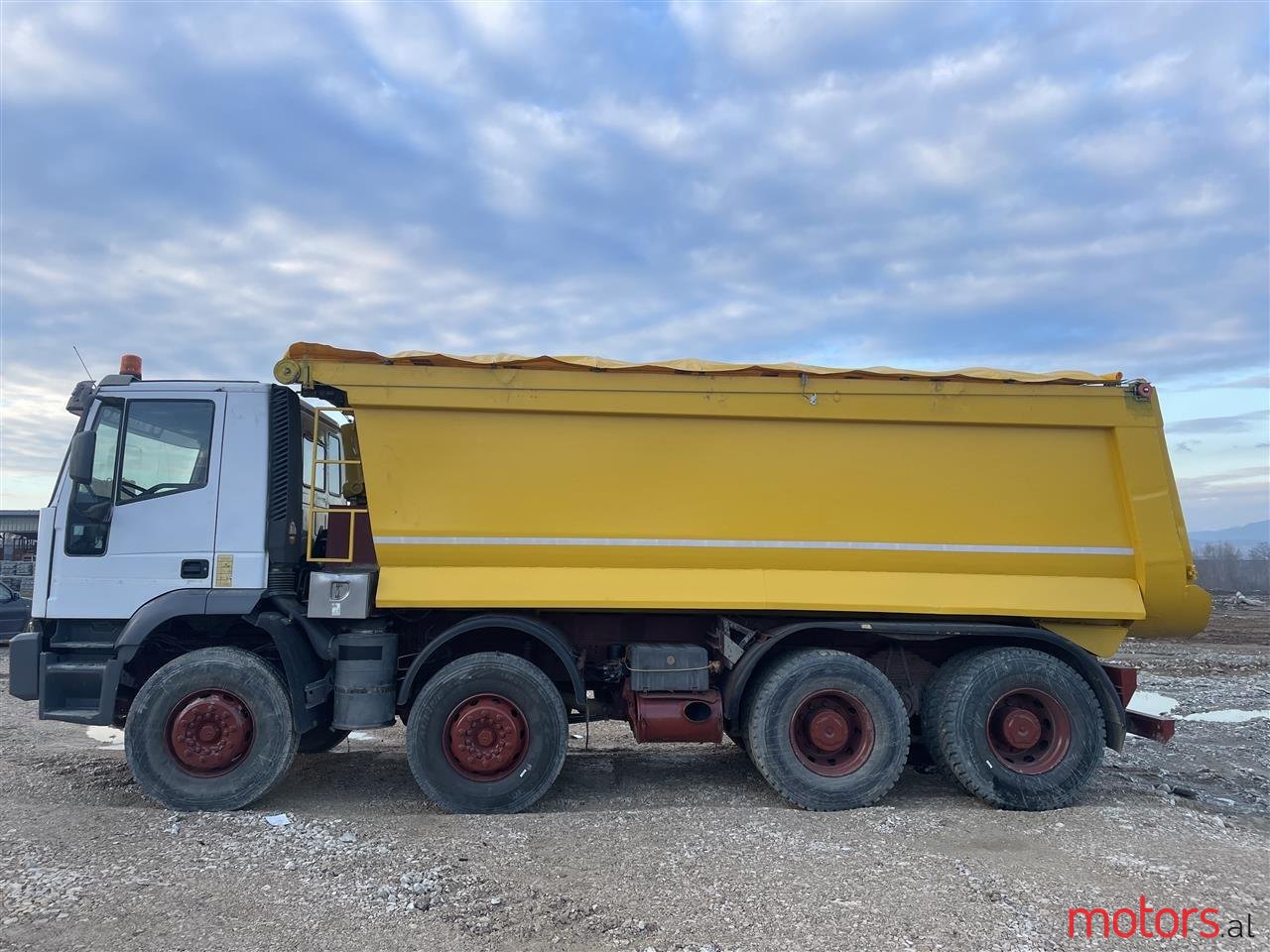 2002' Iveco photo #1