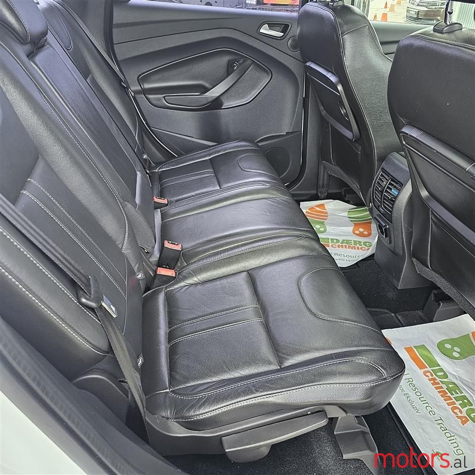 2016' Ford Kuga photo #2