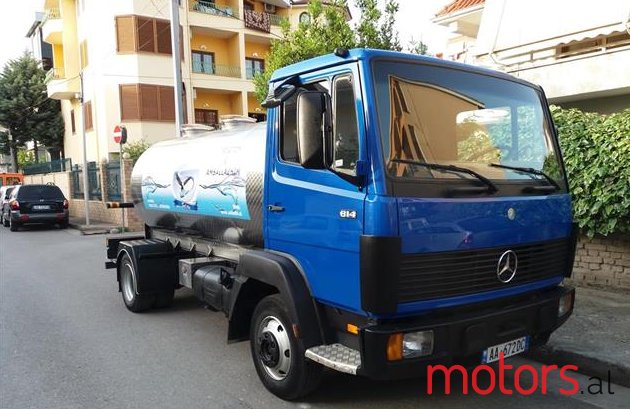 1996' Mercedes-Benz 814 photo #1