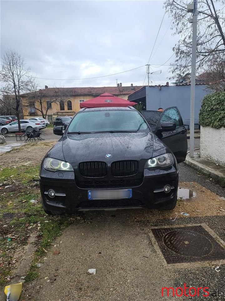 2011' BMW X6 M photo #1