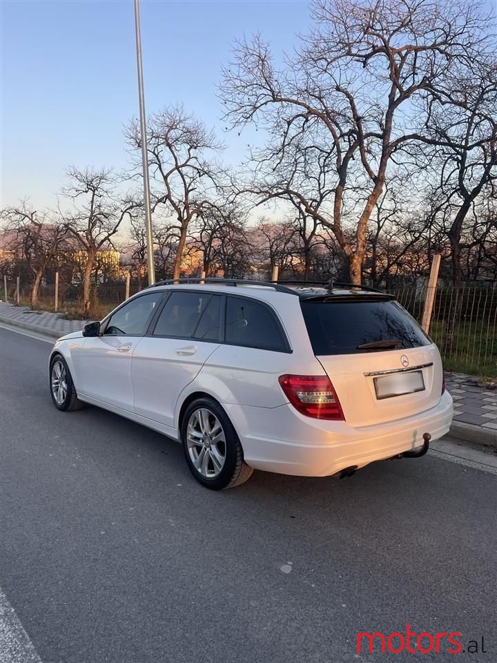 2013' Mercedes-Benz C 200 photo #4