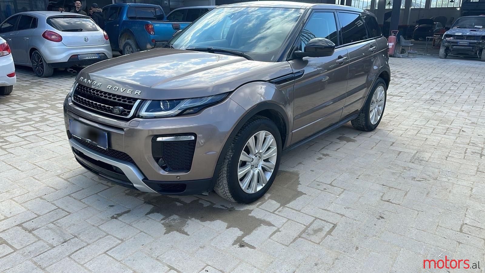 2017' Land Rover Range Rover Evoque photo #3