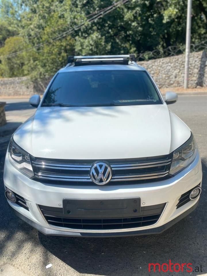 2014' Volkswagen Tiguan photo #4