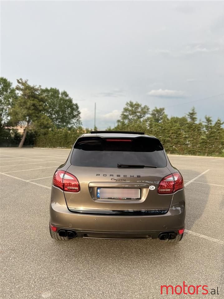 2013' Porsche Cayenne photo #6