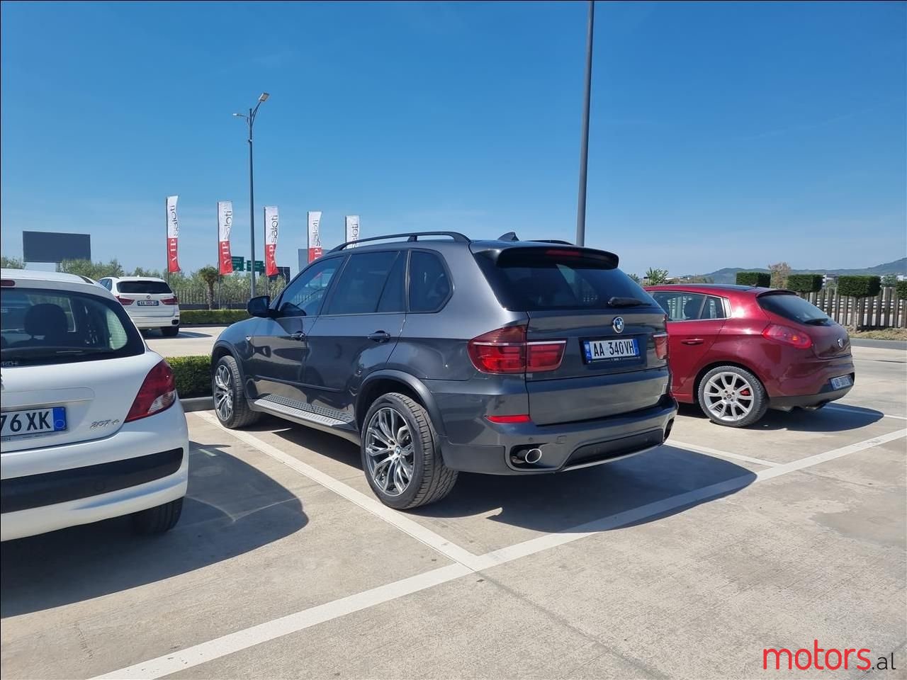 2011' BMW X5 photo #1