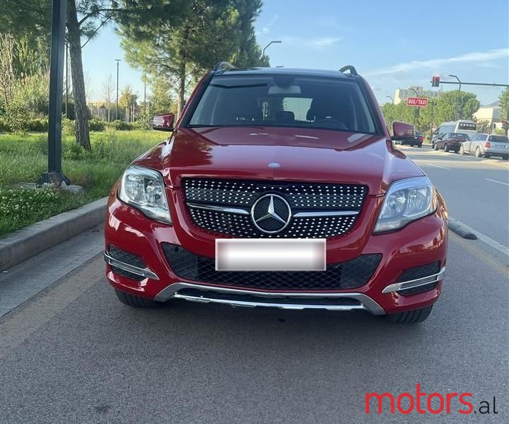 2015' Mercedes-Benz GLK 250 photo #1