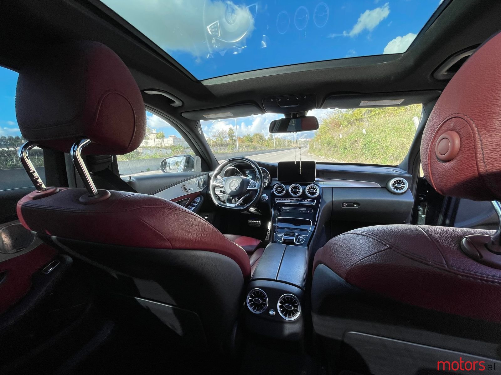 2016' Mercedes-Benz C 300 photo #5