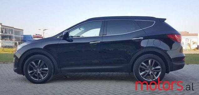 2012' Hyundai Sante Fe photo #1