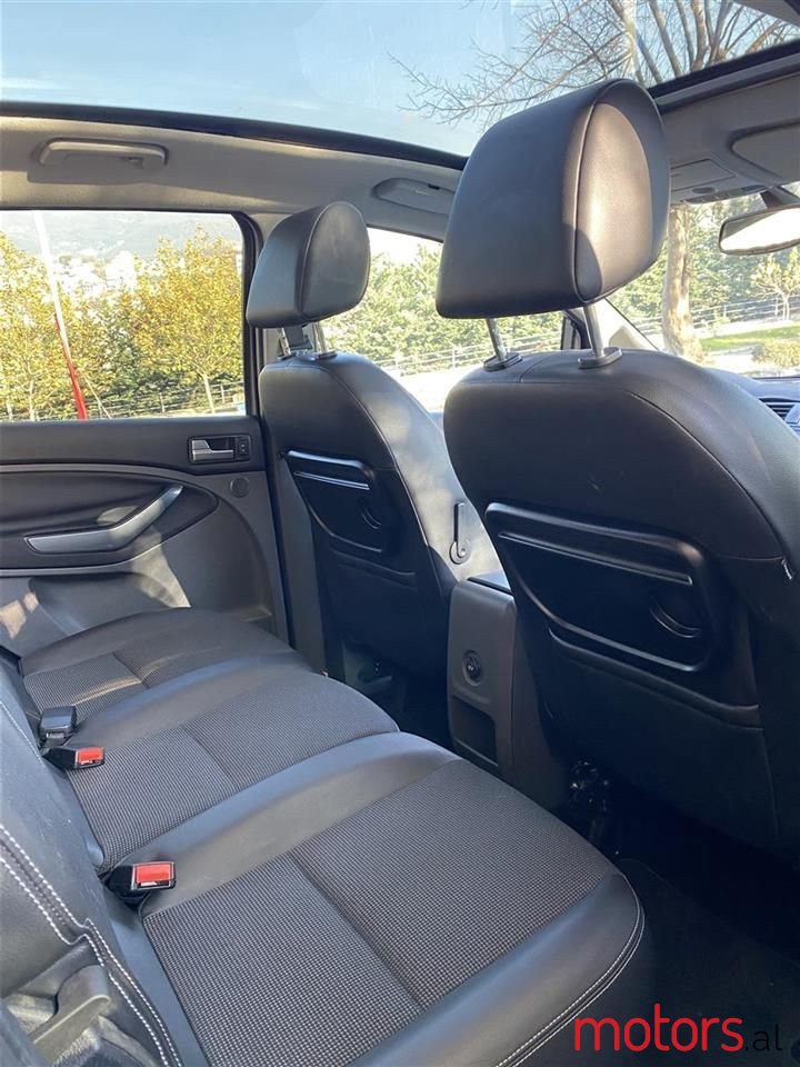 2009' Ford C-MAX photo #2