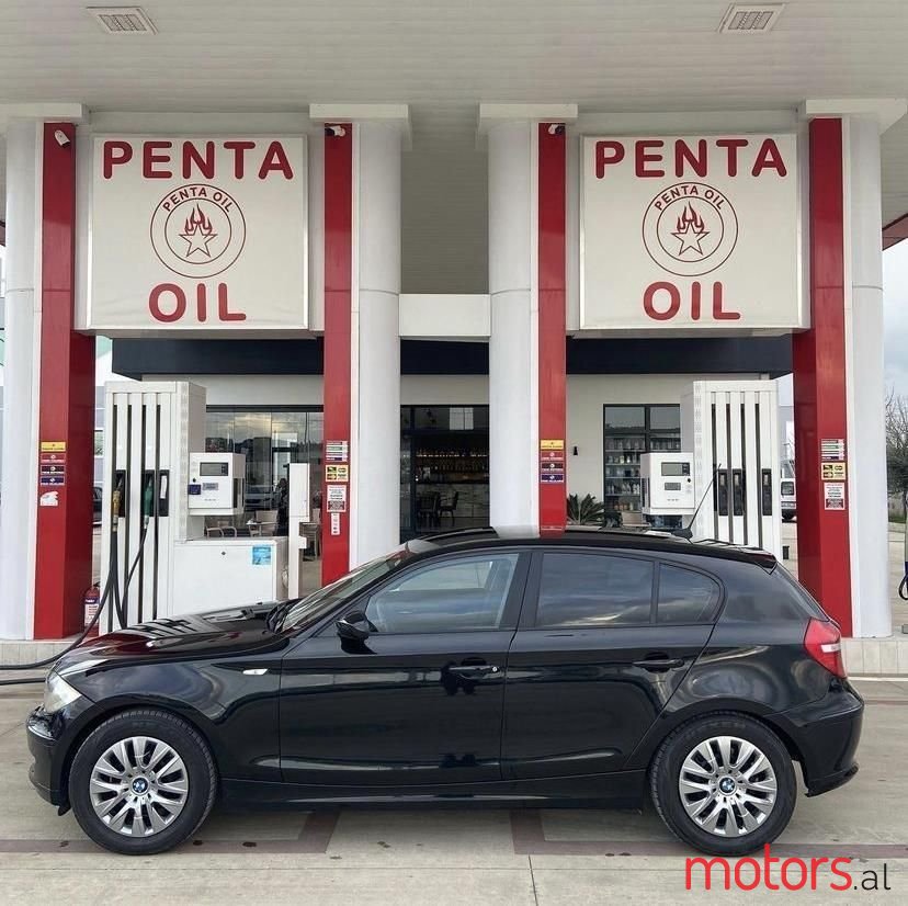 2011' BMW 120 photo #2