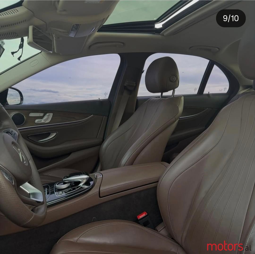 2017' Mercedes-Benz E 220 photo #3