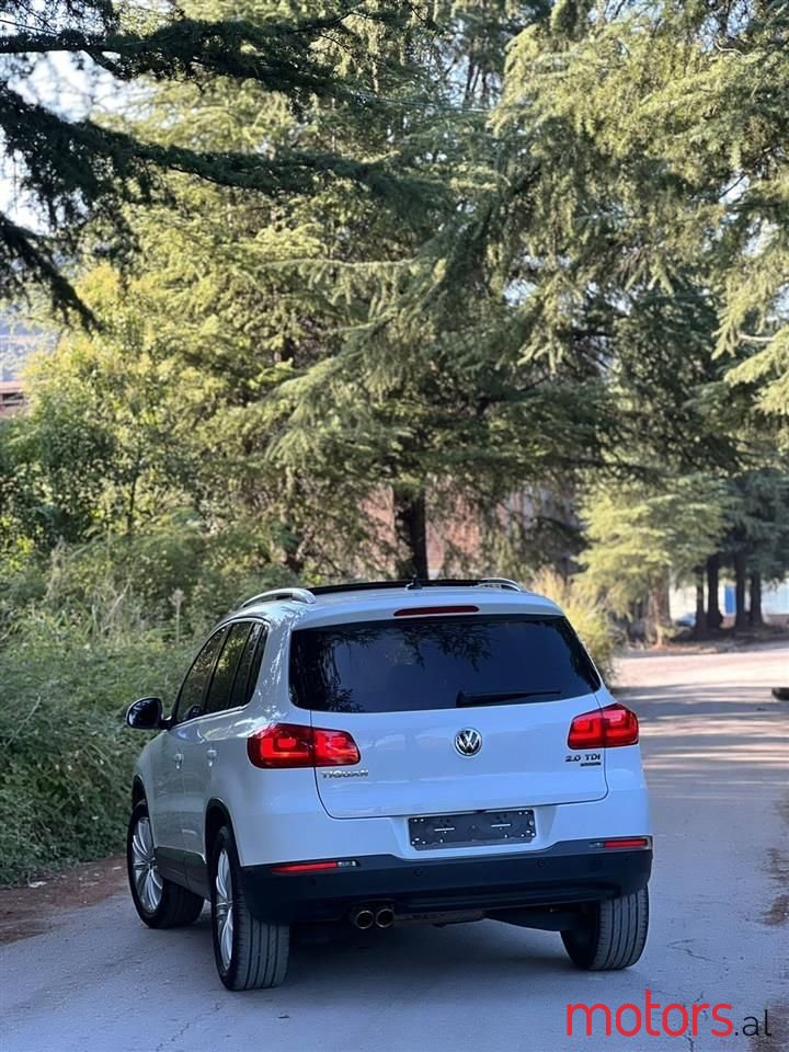 2014' Volkswagen Tiguan photo #3