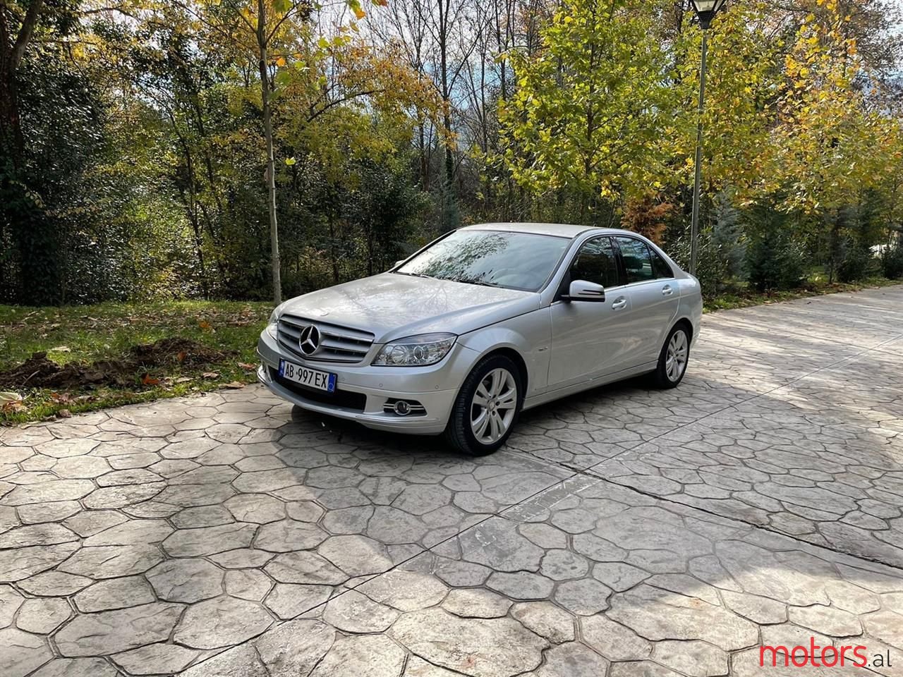 2010' Mercedes-Benz C 180 photo #1