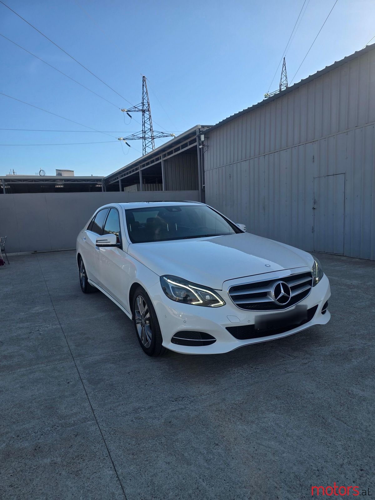 2014' Mercedes-Benz E 220 photo #2