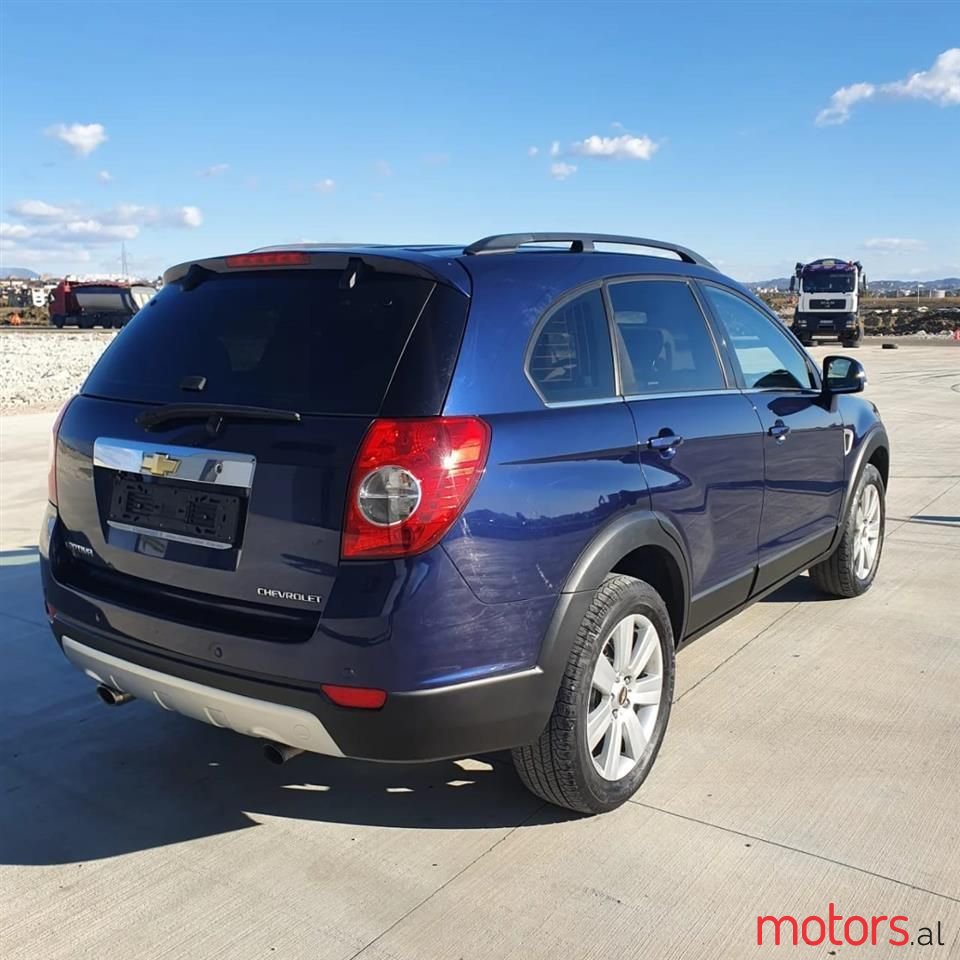 2008' Chevrolet Captiva photo #4