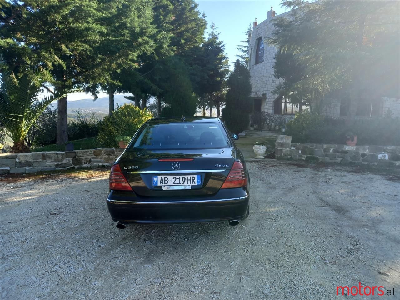 2009' Mercedes-Benz 300 photo #1