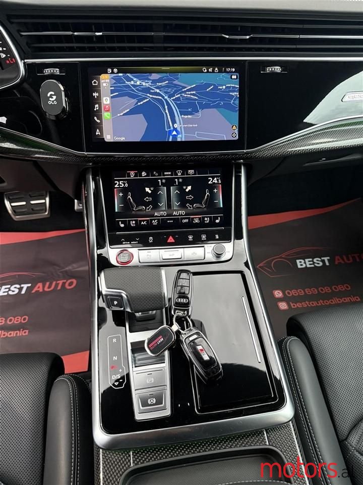 2020' Audi Q8 photo #5