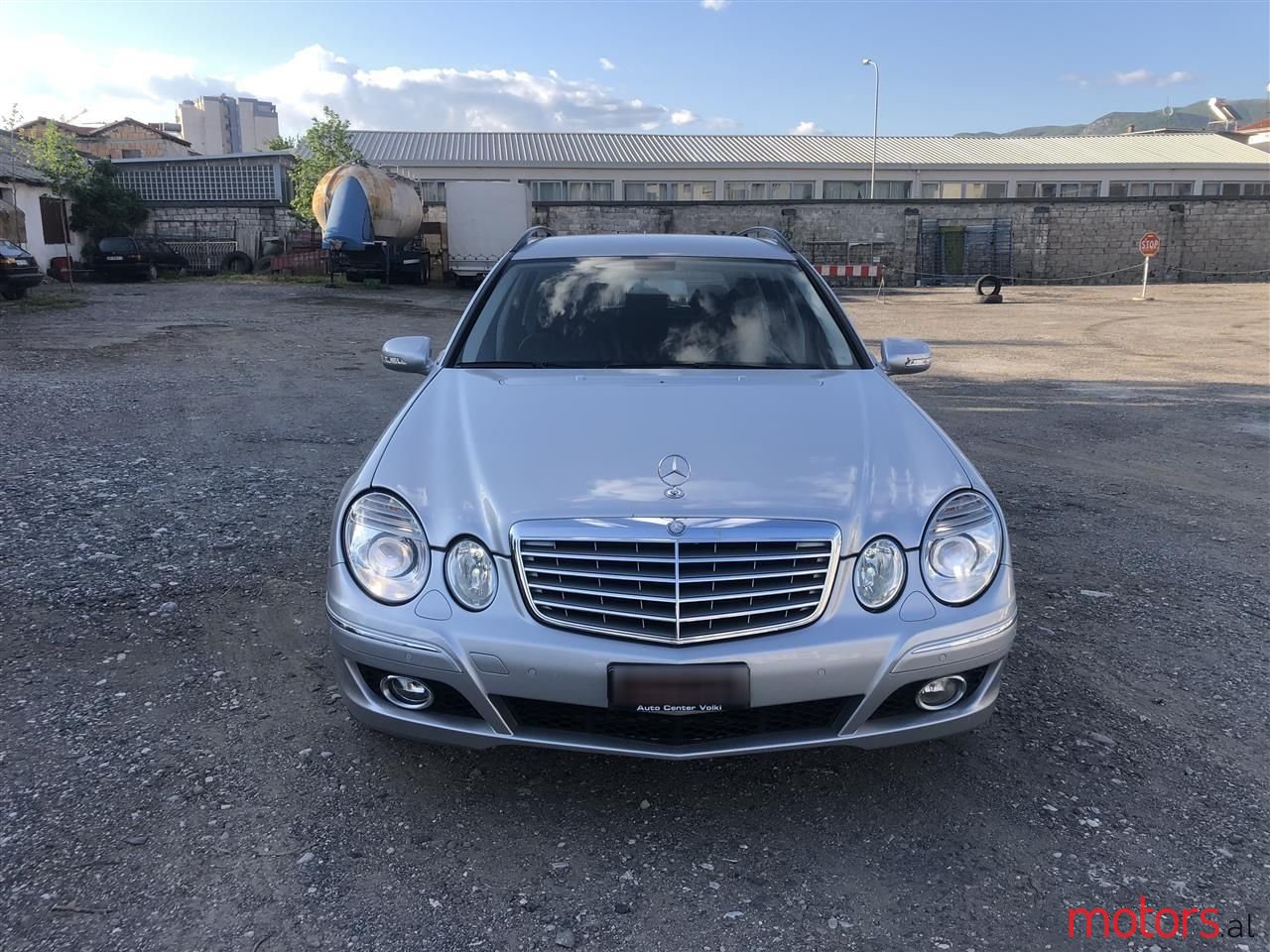 2008' Mercedes-Benz E 200 photo #5