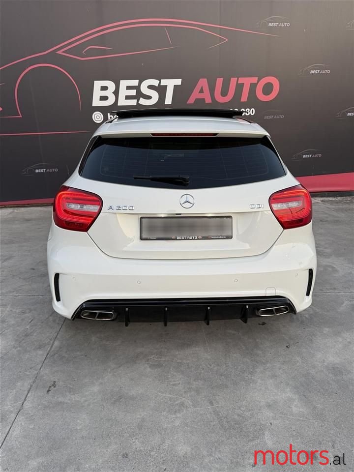 2014' Mercedes-Benz A 200 photo #2