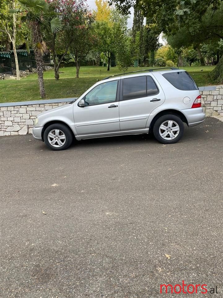 2003' Mercedes-Benz 270 photo #1