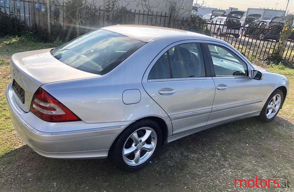 2005' Mercedes-Benz C 220 photo #4