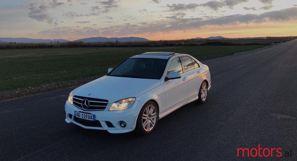 2009' Mercedes-Benz C 300 photo #1