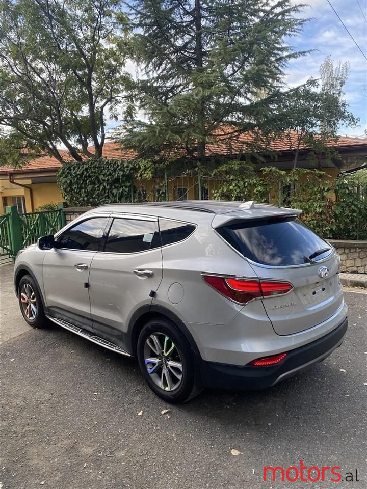 2013' Hyundai Santa Fe photo #5