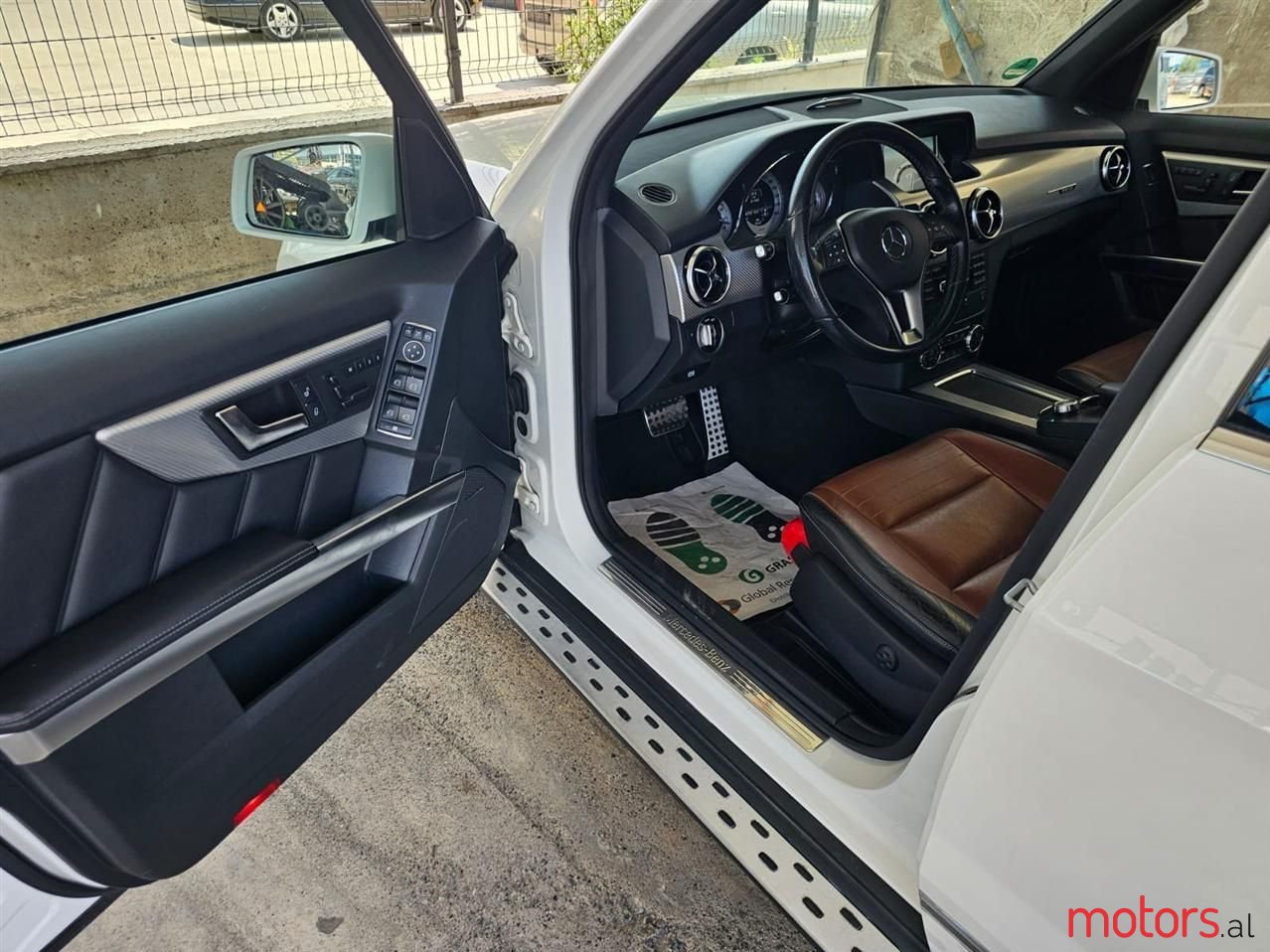 2013' Mercedes-Benz GLK 220 photo #4