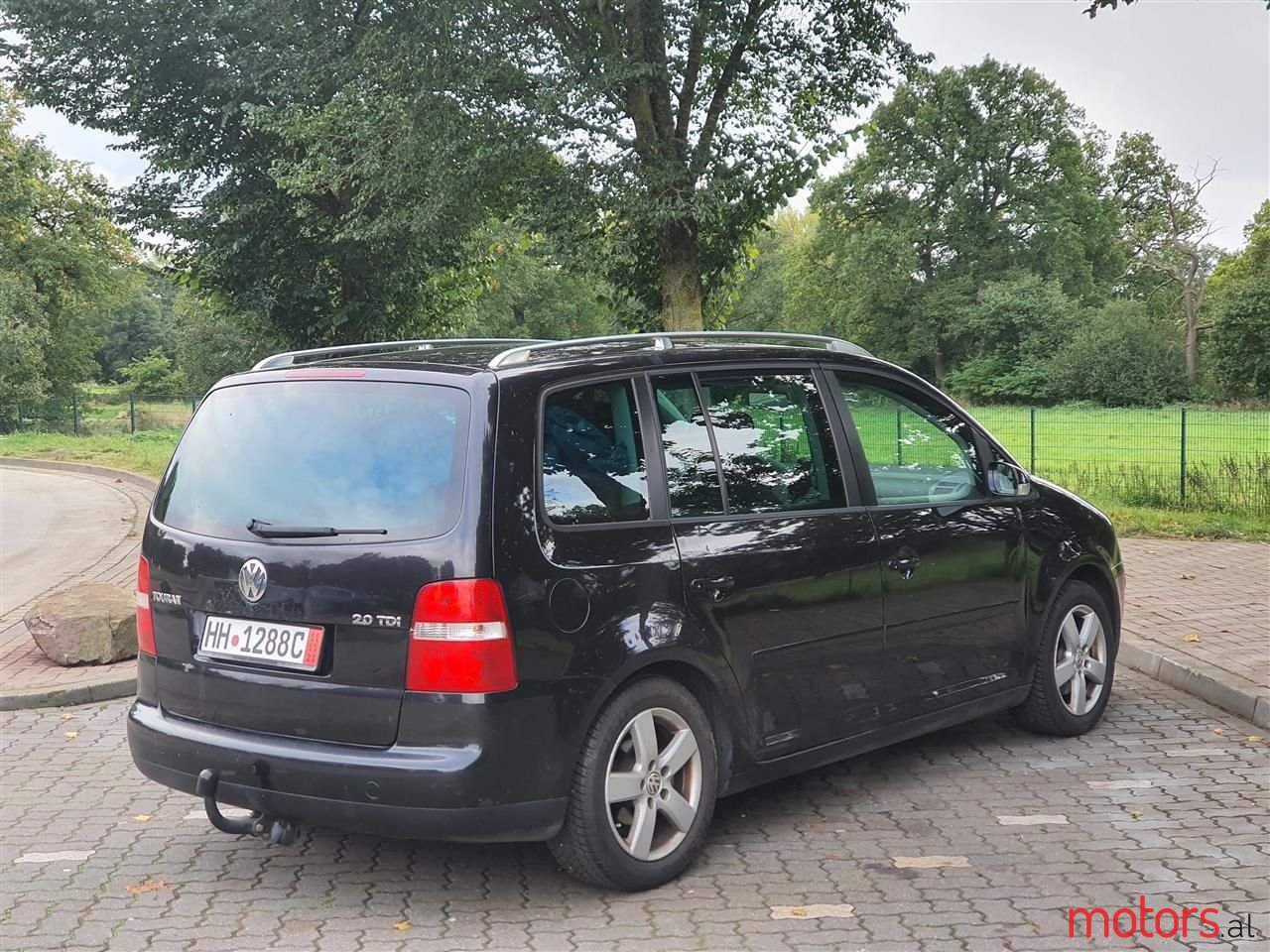 2006' Volkswagen Touran photo #5