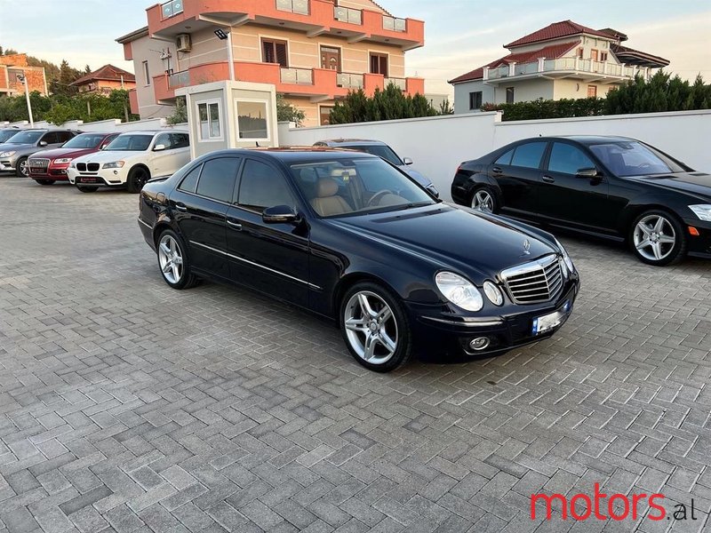 2008' Mercedes-Benz E 320 photo #2