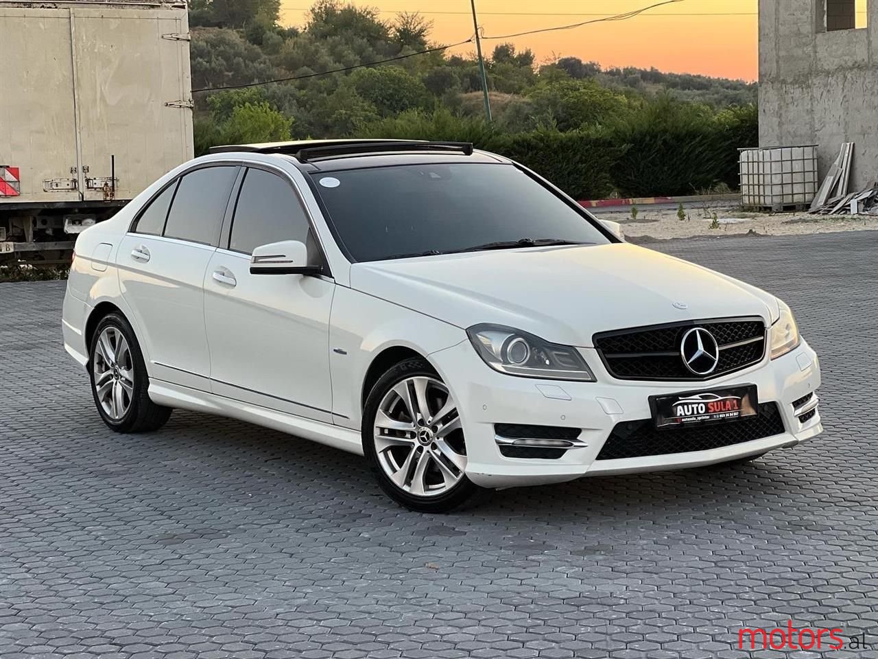 2012' Mercedes-Benz C 220 photo #4