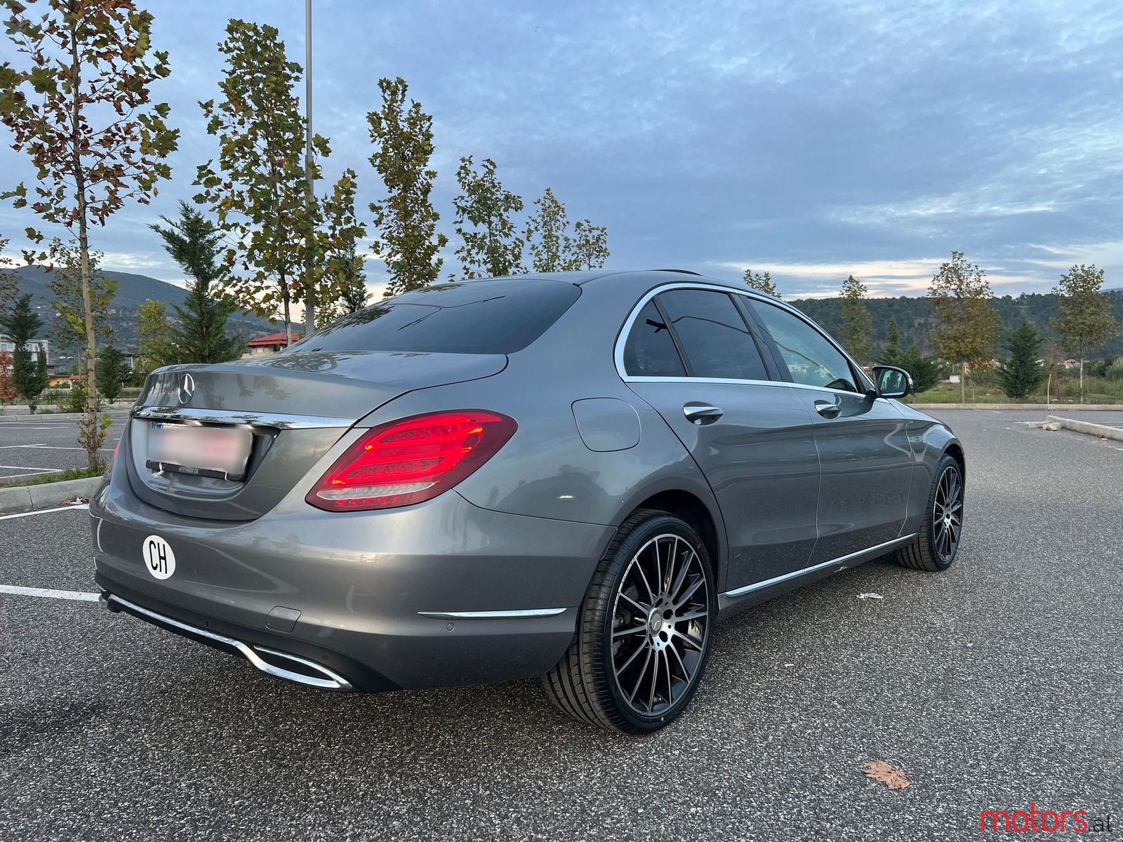 2016' Mercedes-Benz C 250 photo #2