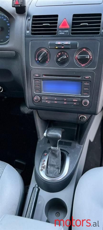 2010' Volkswagen Caddy photo #6