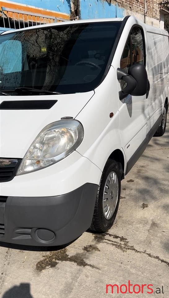 2007' Opel Vivaro photo #3