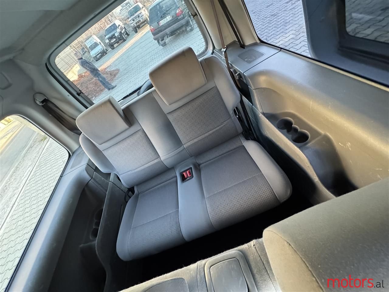 2009' Volkswagen Caddy photo #6