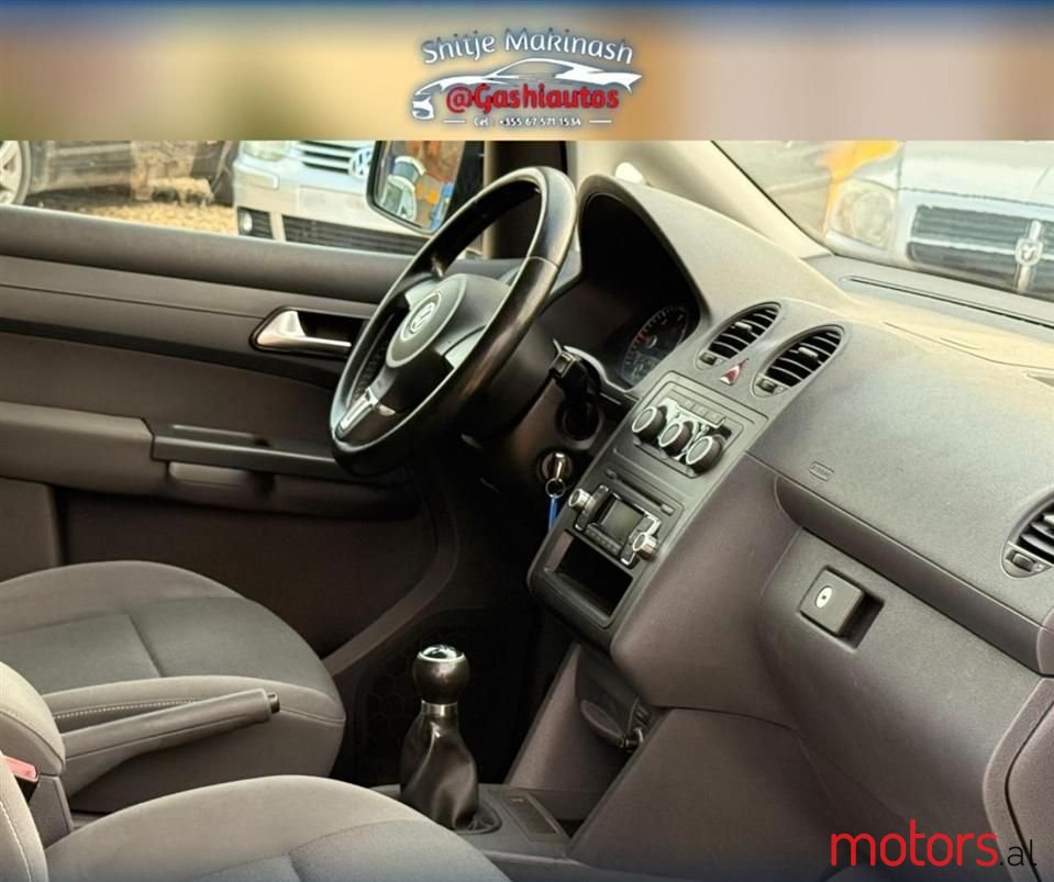 2012' Volkswagen Caddy photo #2