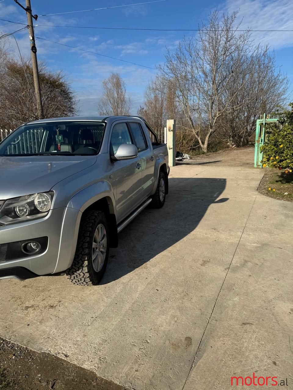 2012' Volkswagen Amarok photo #2
