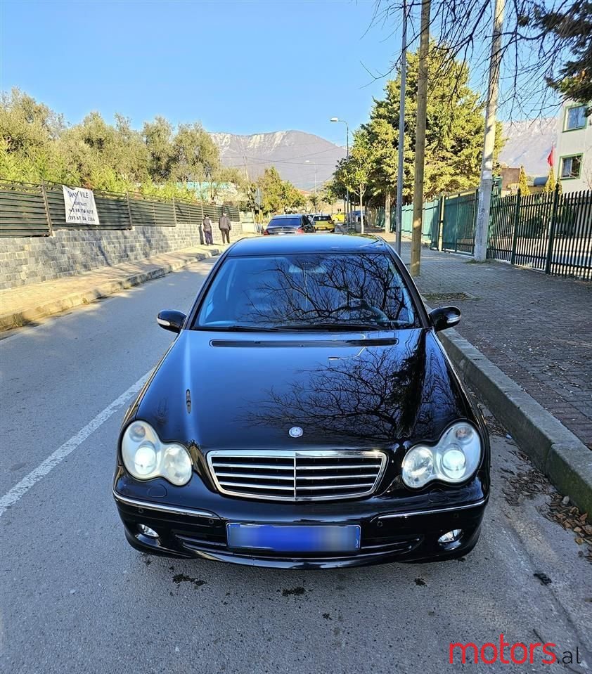 2005' Mercedes-Benz 230 photo #4