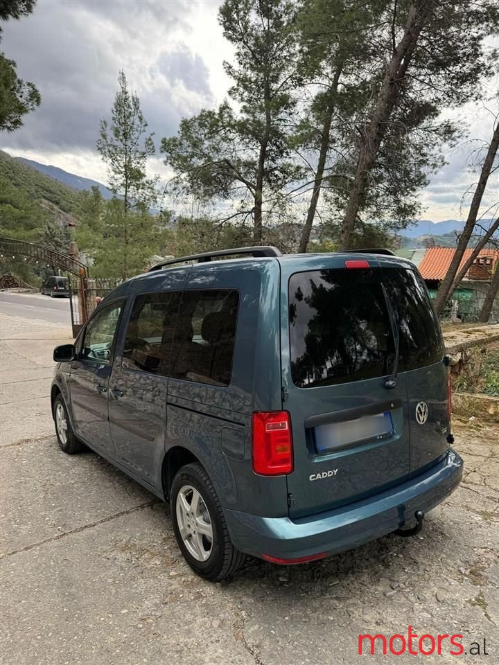 2017' Volkswagen Caddy photo #6