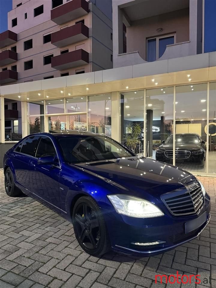 2010' Mercedes-Benz S 350 photo #5