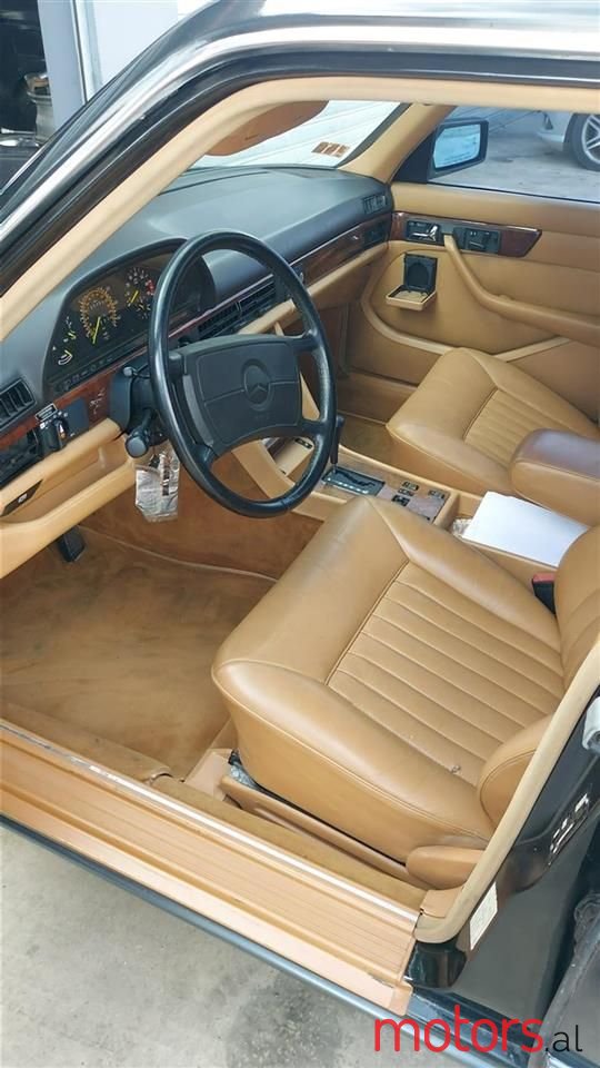 1986' Mercedes-Benz SL 560 photo #5