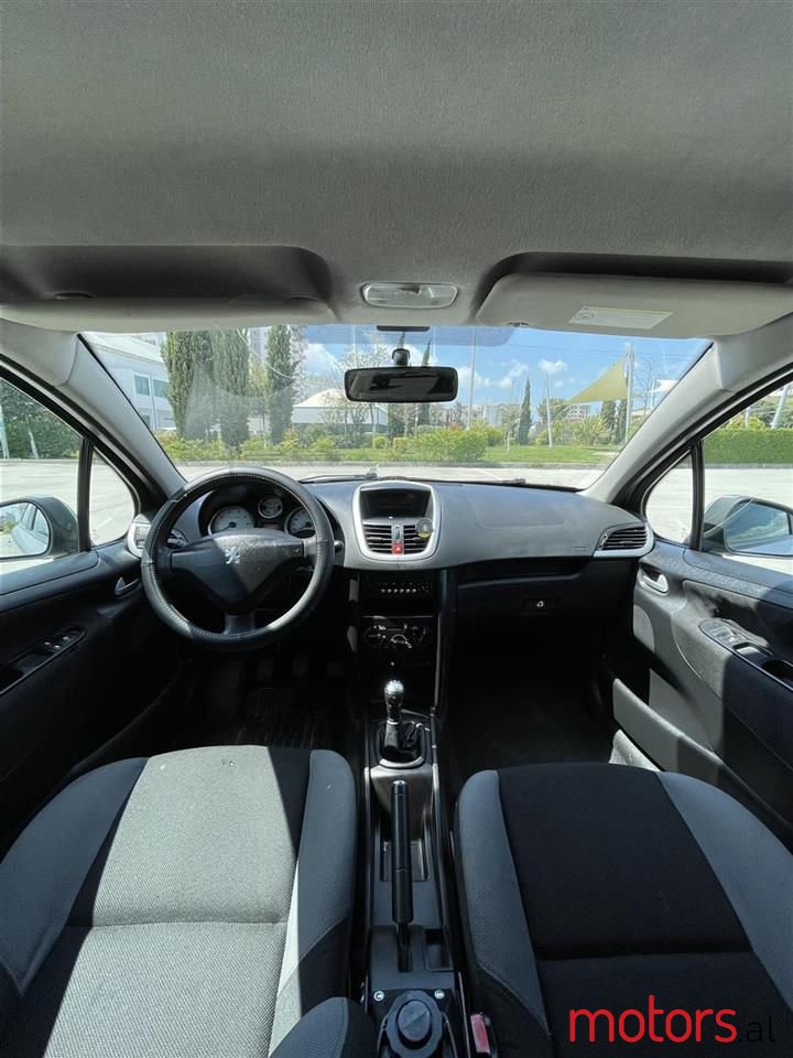 2007' Peugeot 207 photo #6