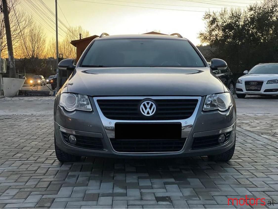 2008' Volkswagen Passat photo #3