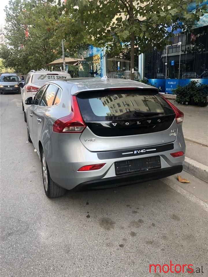 2014' Volvo V40 photo #2